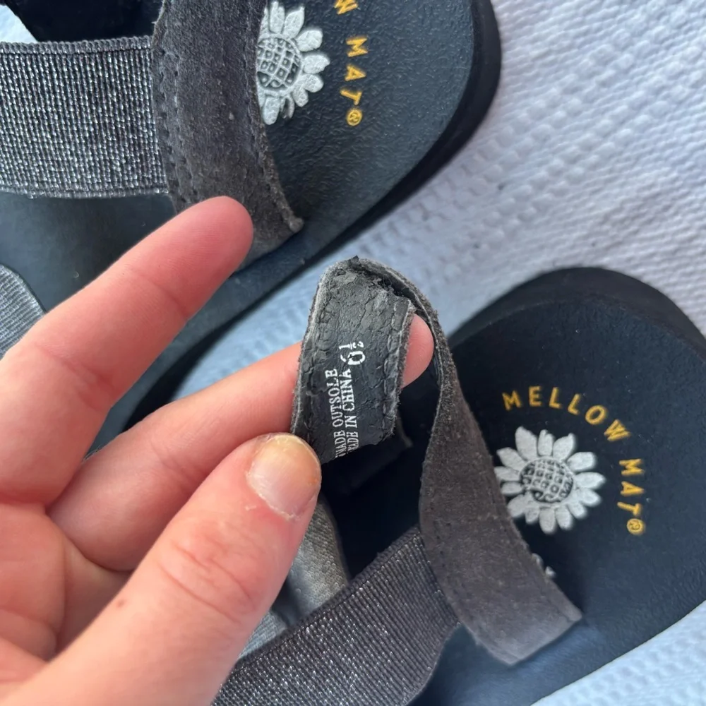 Yellow Box Bunkie sandals size 6.5 - Picture 5 of 12